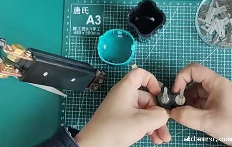 亿纬18650锂电池组16.8V 2.0Ah充电电池组适用户外音响钓鱼灯