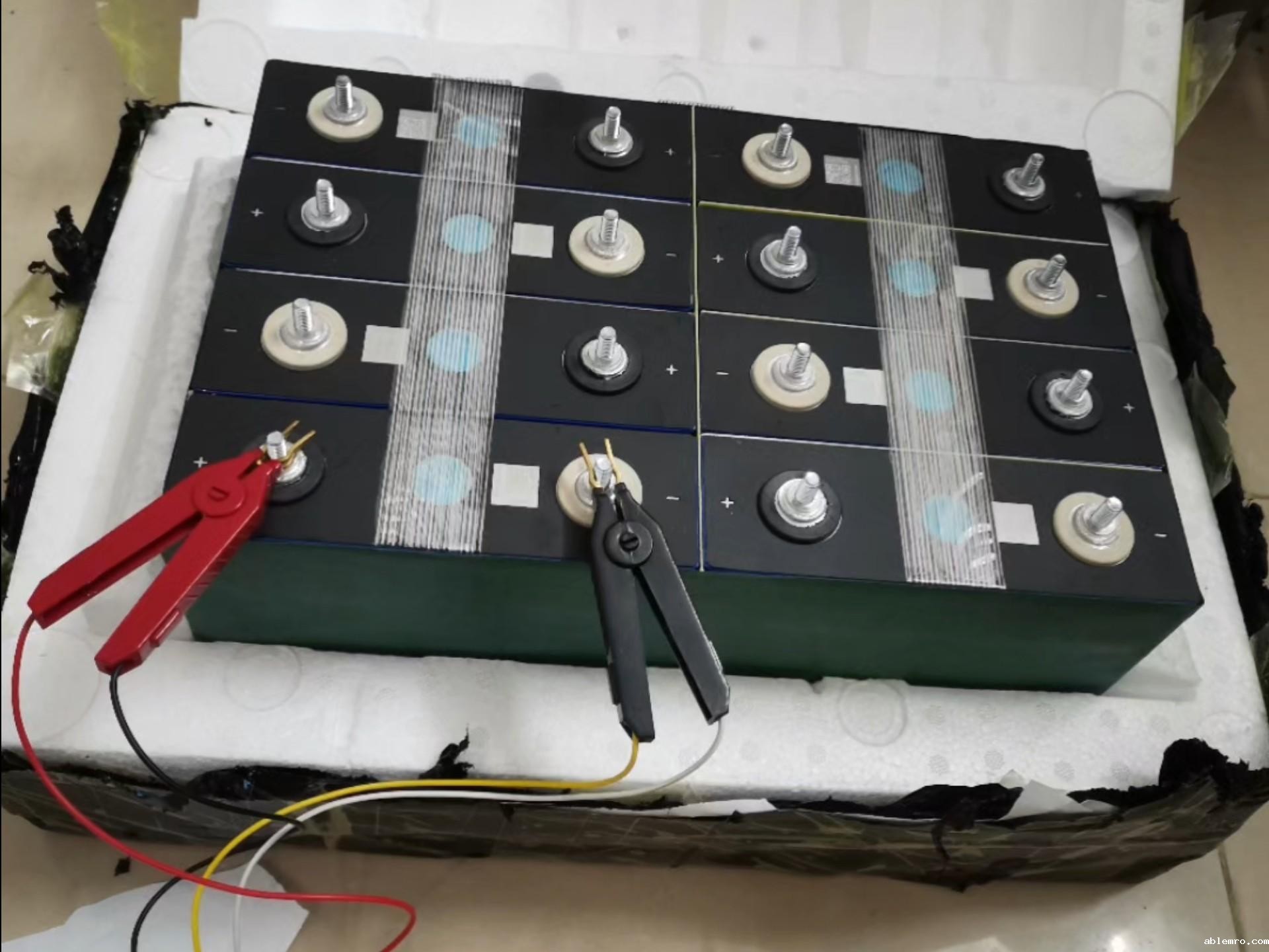 磷酸铁锂电池组